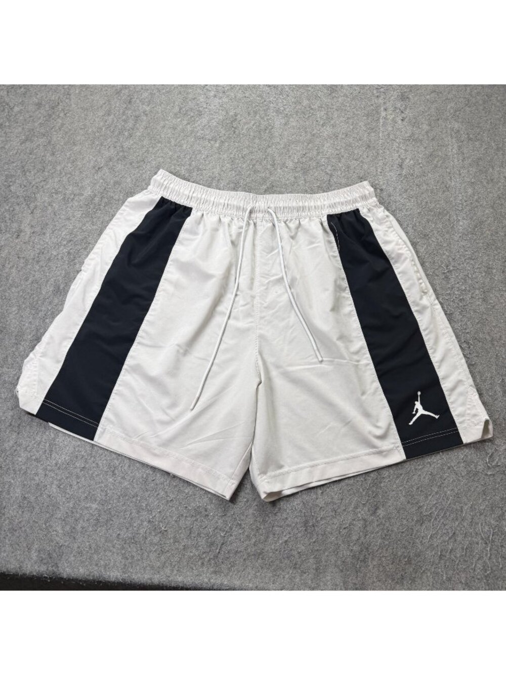 Jordan Basketball Shorts Men 3XL White Black Colorblock Jumpman 8"